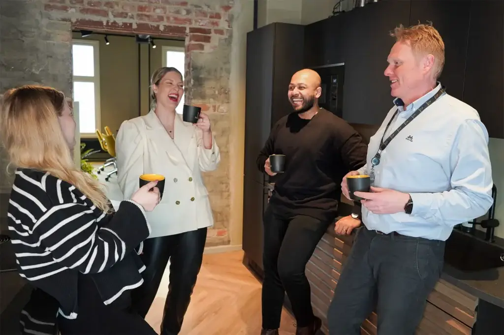 Endelig-Mandag og Bspoke